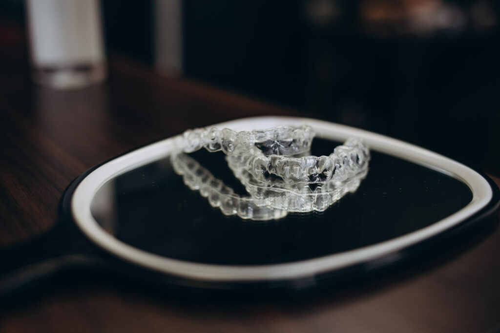 Отбеливание зубов капами